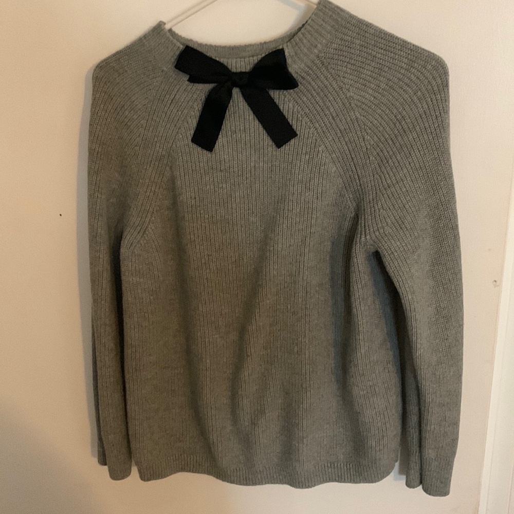 Jcrew grey sweater with black bow size medium